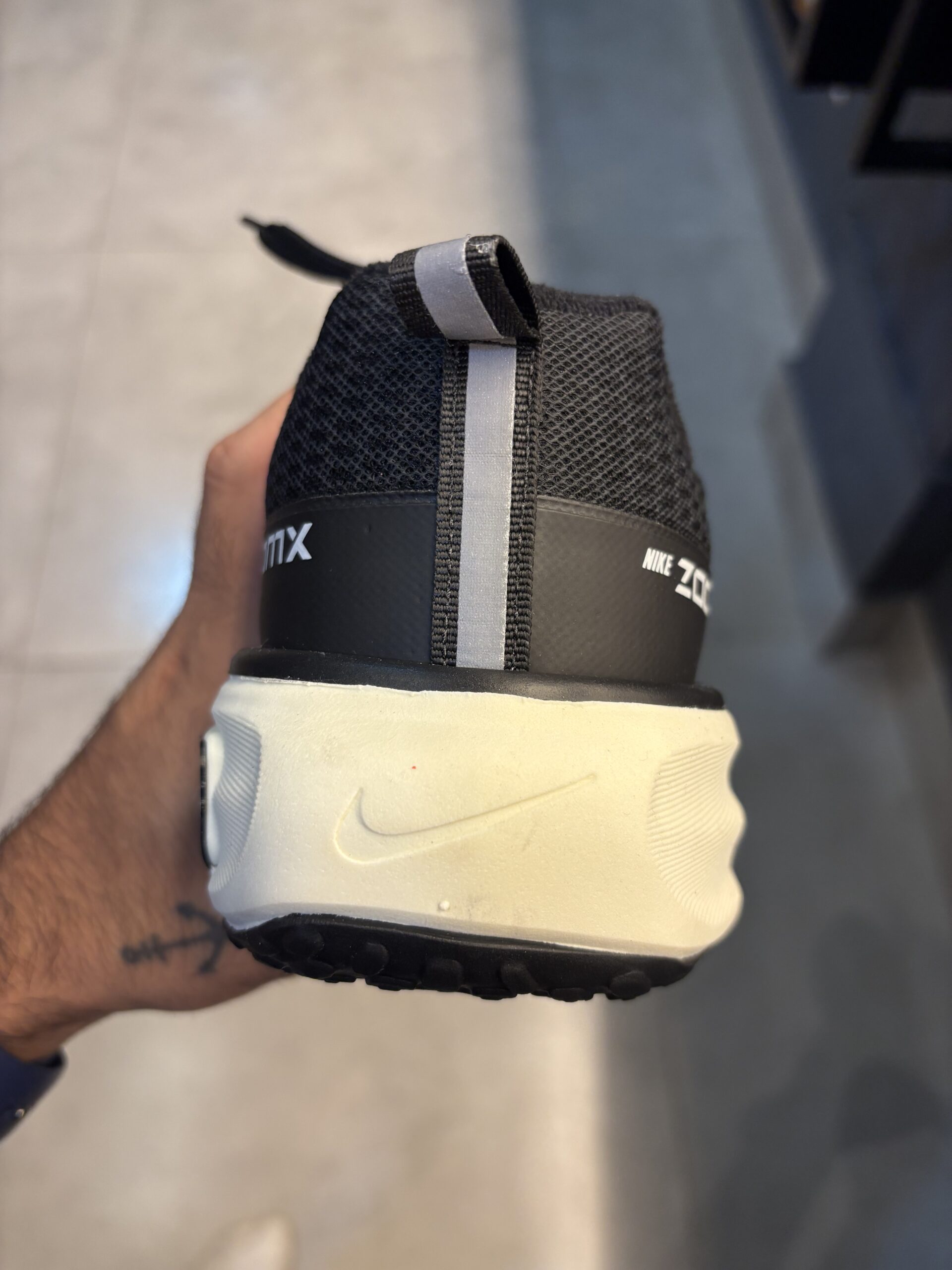 NIKE ZOOM X ULTRAPREMIUM, SOLADO MICRO - Imagem 2